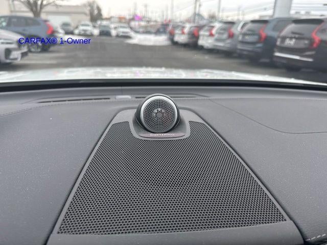 2023 Volvo XC60 B5 AWD Ultimate Bright Theme