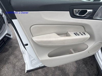 2023 Volvo XC60 B5 AWD Ultimate Bright Theme