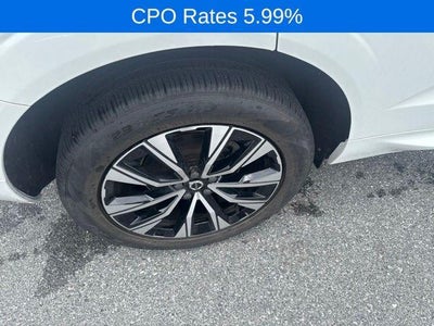 2024 Volvo XC60 B5 AWD Core Dark Theme