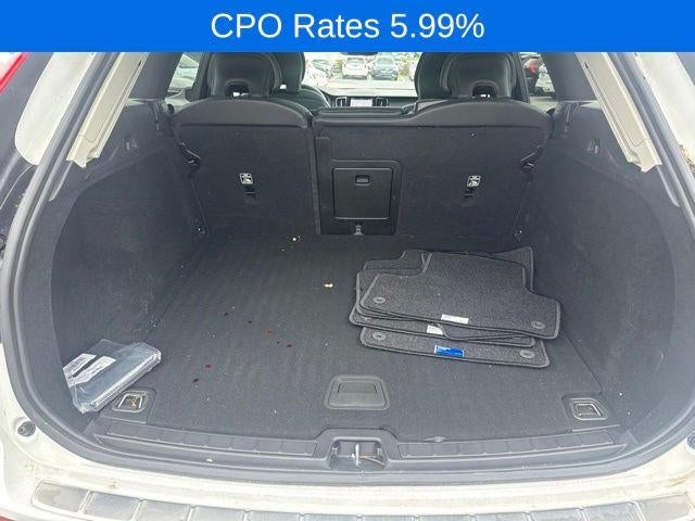 2024 Volvo XC60 B5 AWD Core Dark Theme