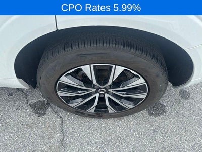 2024 Volvo XC60 B5 AWD Core Dark Theme