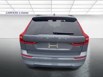 2022 Volvo XC60 B5 AWD Momentum