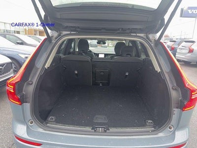 2022 Volvo XC60 B5 AWD Momentum