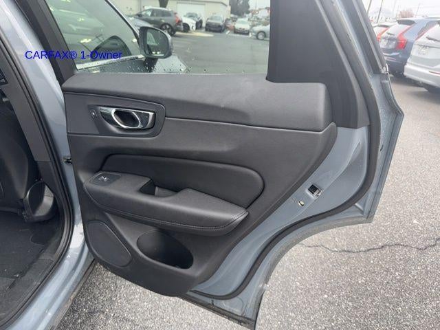 2022 Volvo XC60 B5 AWD Momentum