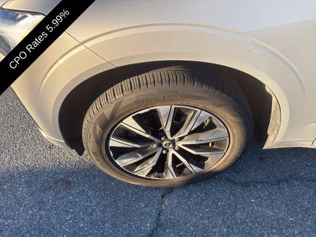2024 Volvo XC60 B5 AWD Core Dark Theme