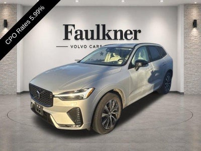 2024 Volvo XC60 B5 AWD Core Dark Theme