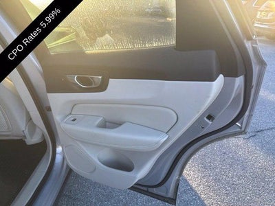 2024 Volvo XC60 B5 AWD Core Dark Theme