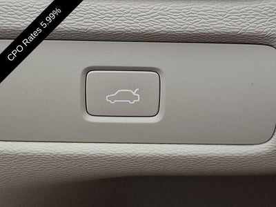 2024 Volvo XC60 B5 AWD Plus Dark Theme