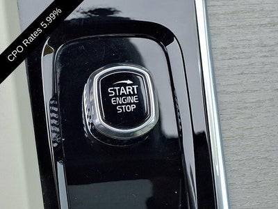2024 Volvo XC60 B5 AWD Plus Dark Theme