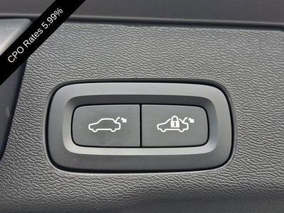 2024 Volvo XC60 B5 AWD Plus Dark Theme