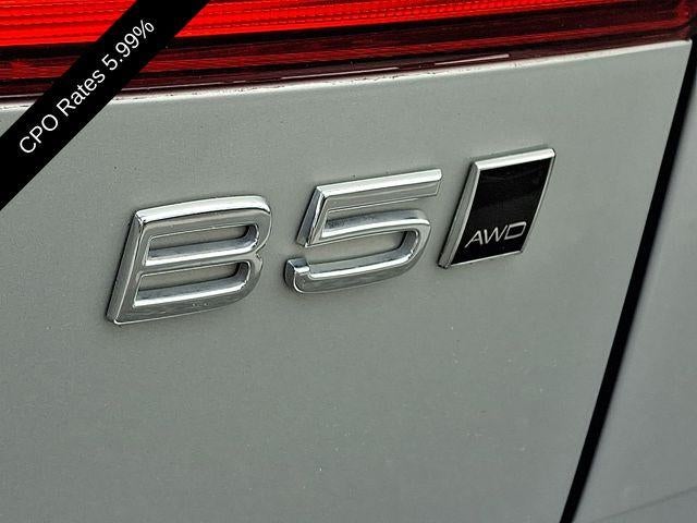 2024 Volvo XC60 B5 AWD Plus Dark Theme