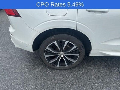 2024 Volvo XC60 B5 AWD Plus Dark Theme