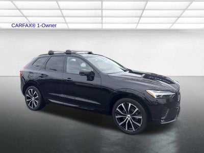 2024 Volvo XC60 B5 AWD Plus Dark Theme