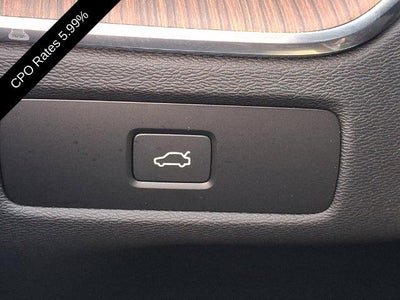 2024 Volvo XC60 B5 AWD Plus Dark Theme