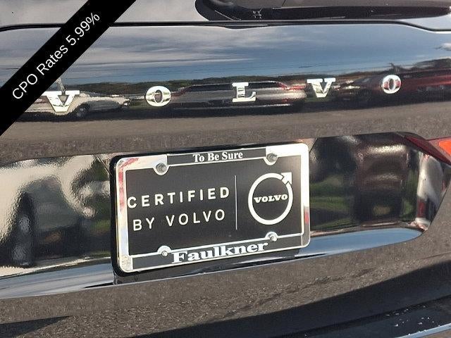 2024 Volvo XC60 B5 AWD Plus Dark Theme