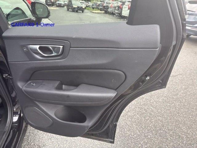 2024 Volvo XC60 B5 AWD Plus Dark Theme