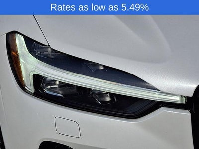 2024 Volvo XC60 B5 AWD Plus Dark Theme