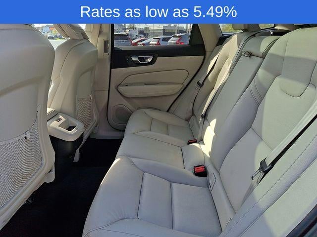 2024 Volvo XC60 B5 AWD Plus Dark Theme