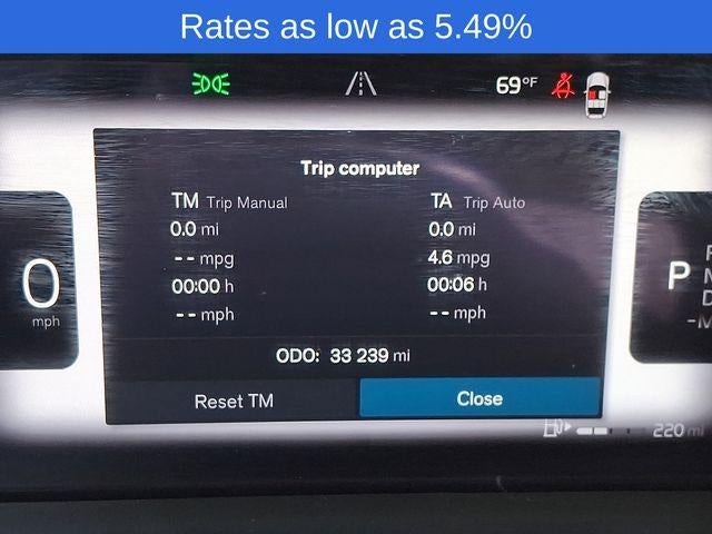 2024 Volvo XC60 B5 AWD Plus Dark Theme