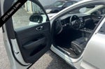 2024 Volvo XC60 B5 AWD Plus Dark Theme