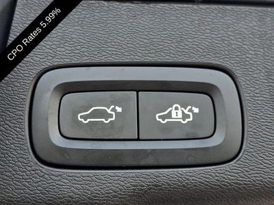 2024 Volvo XC60 B5 AWD Plus Dark Theme