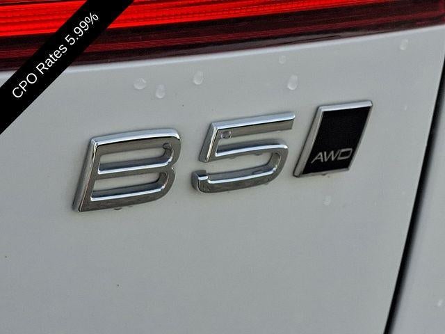 2024 Volvo XC60 B5 AWD Plus Dark Theme