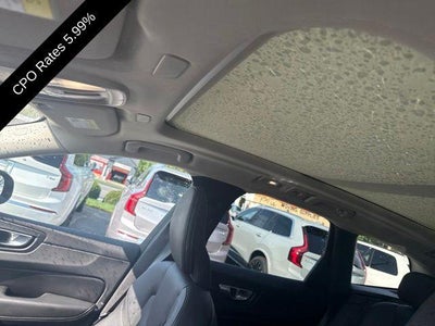 2024 Volvo XC60 B5 AWD Plus Dark Theme