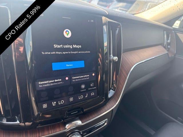2024 Volvo XC60 B5 AWD Plus Dark Theme