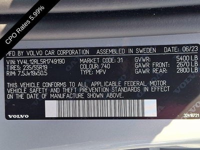 2024 Volvo XC60 B5 AWD Plus Dark Theme