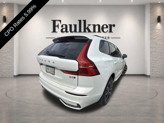 2024 Volvo XC60 B5 AWD Plus Dark Theme