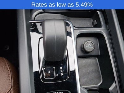 2024 Volvo XC60 B5 AWD Plus Dark Theme