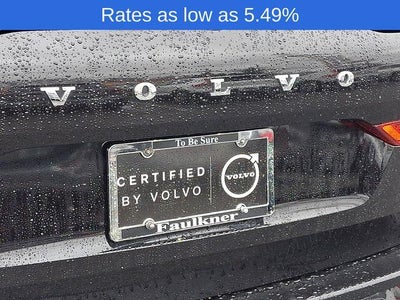 2024 Volvo XC60 B5 AWD Plus Dark Theme