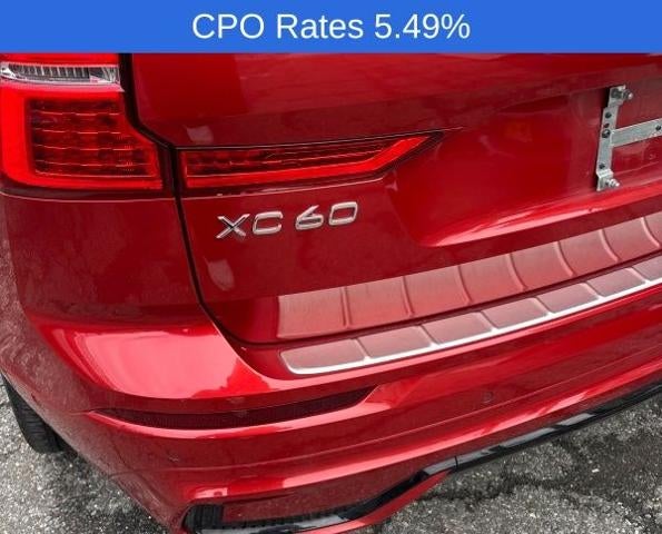 2024 Volvo XC60 B5 AWD Plus Dark Theme