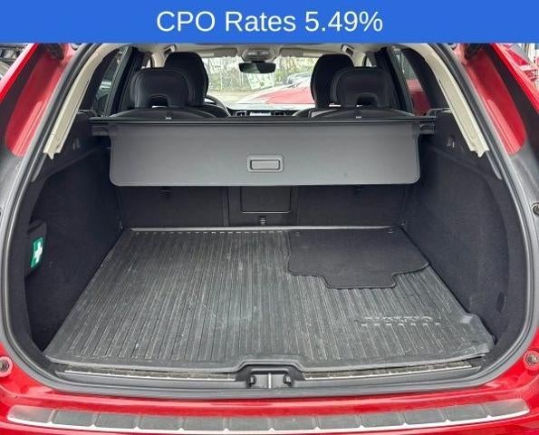 2024 Volvo XC60 B5 AWD Plus Dark Theme