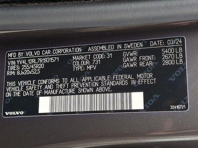 2024 Volvo XC60 B5 AWD Plus Dark Theme