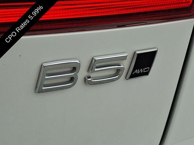 2024 Volvo XC60 B5 AWD Plus Dark Theme