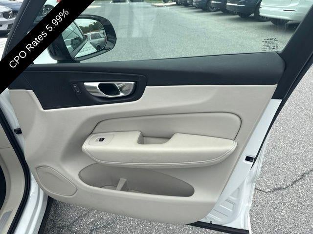 2024 Volvo XC60 B5 AWD Plus Dark Theme