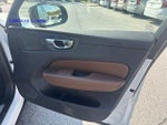 2024 Volvo XC60 B5 AWD Plus Dark Theme