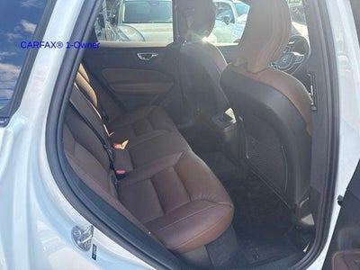 2024 Volvo XC60 B5 AWD Plus Dark Theme