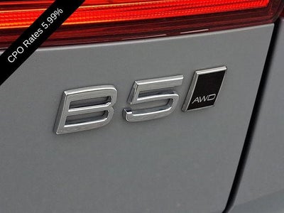 2024 Volvo XC60 B5 AWD Plus Dark Theme