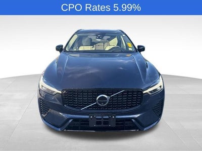 2024 Volvo XC60 B5 AWD Ultimate Dark Theme