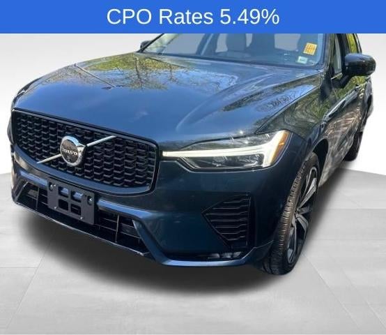 2024 Volvo XC60 B5 AWD Ultimate Dark Theme