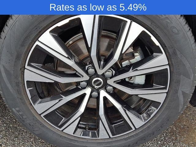 2023 Volvo XC60 B5 AWD Plus Bright Theme