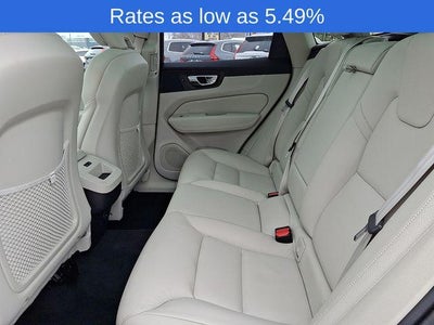 2023 Volvo XC60 B5 AWD Plus Bright Theme
