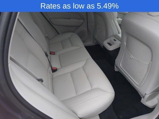 2023 Volvo XC60 B5 AWD Plus Bright Theme