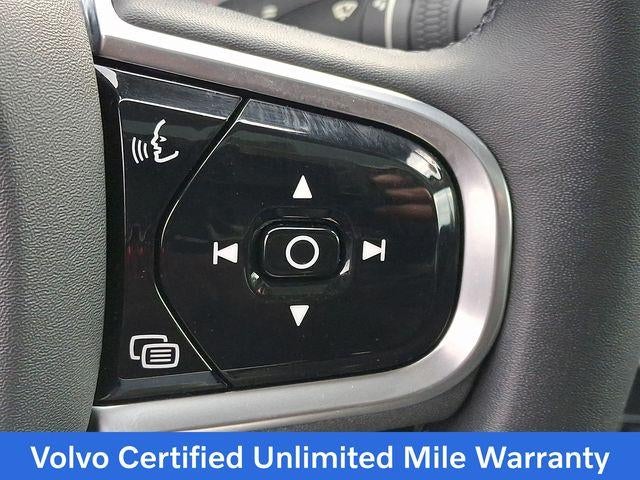 2023 Volvo XC60 B5 AWD Plus Bright Theme