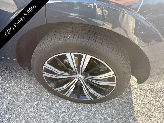 2023 Volvo XC60 B5 AWD Plus Bright Theme