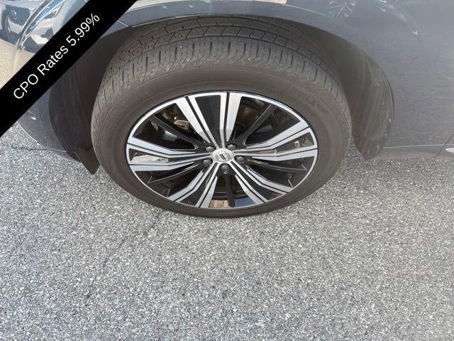 2023 Volvo XC60 B5 AWD Plus Bright Theme