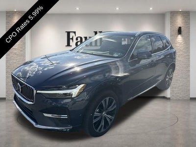 2023 Volvo XC60 B5 AWD Plus Bright Theme
