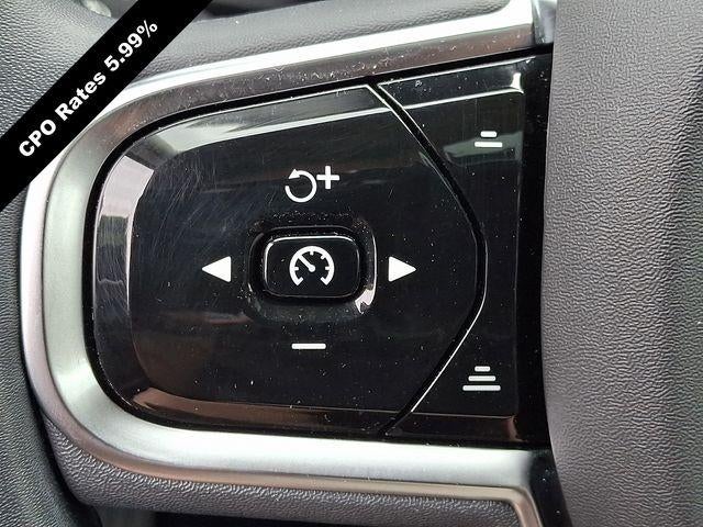 2023 Volvo XC60 B5 AWD Plus Bright Theme